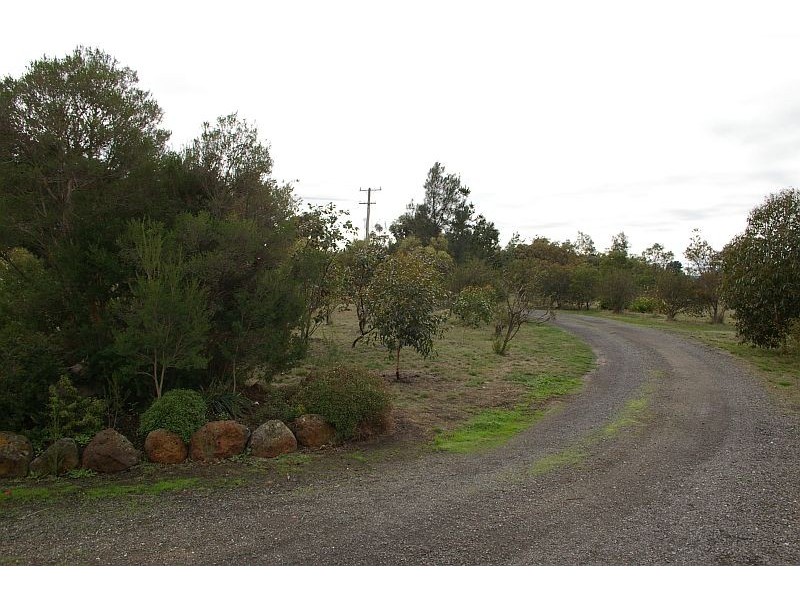 174 CAMPBELL RD, Riddells Creek VIC 3431