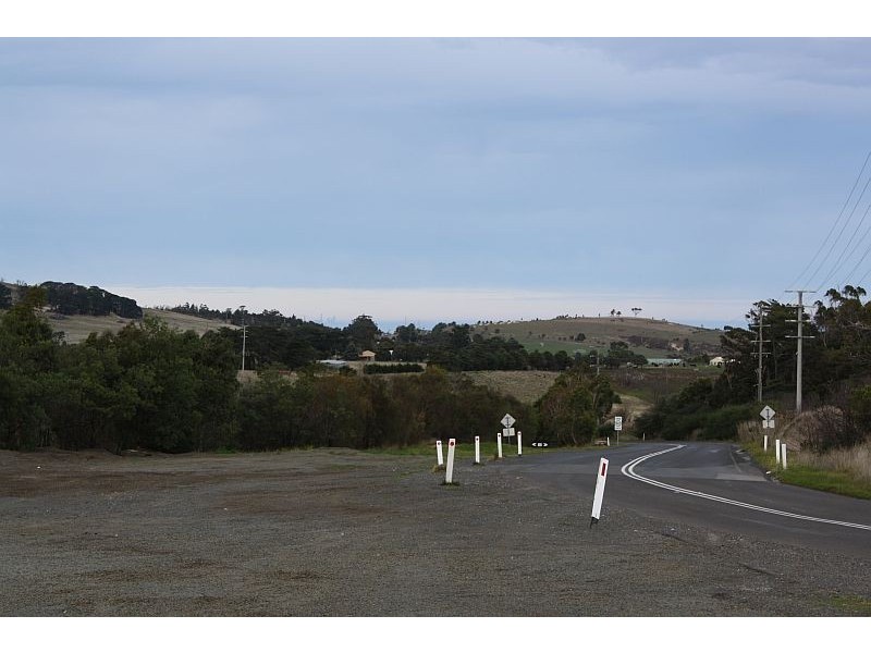 2 Millett Rd, Gisborne South VIC 3437