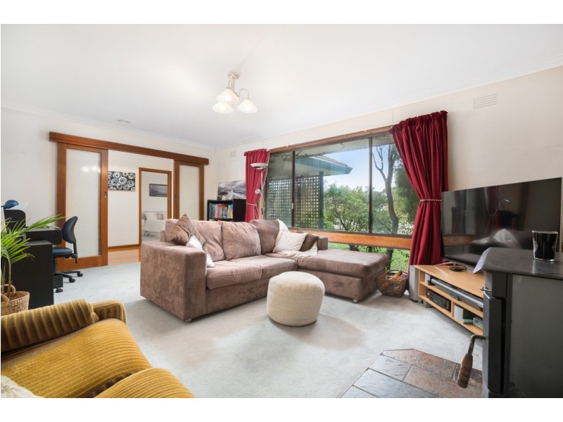 10 Woodworth Street, New Gisborne VIC 3438
