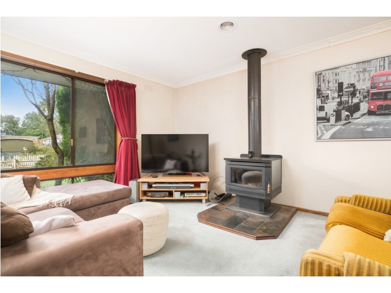 10 Woodworth Street, New Gisborne VIC 3438