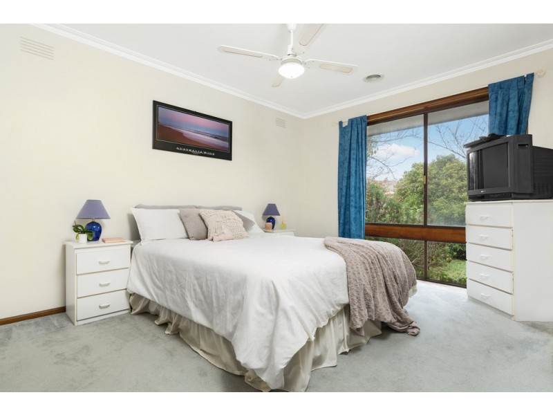 10 Woodworth Street, New Gisborne VIC 3438