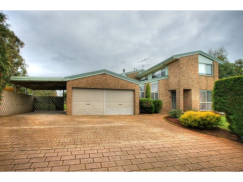 9 FURPHY CLOSE, Romsey VIC 3434