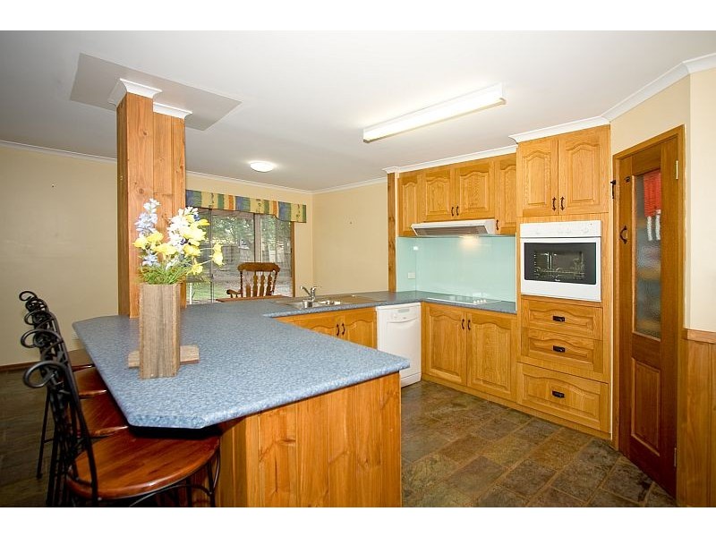 9 FURPHY CLOSE, Romsey VIC 3434