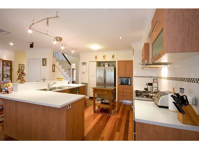 1 KURUNG COURT WEST, Gisborne VIC 3437