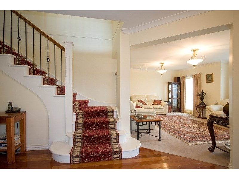 1 KURUNG COURT WEST, Gisborne VIC 3437