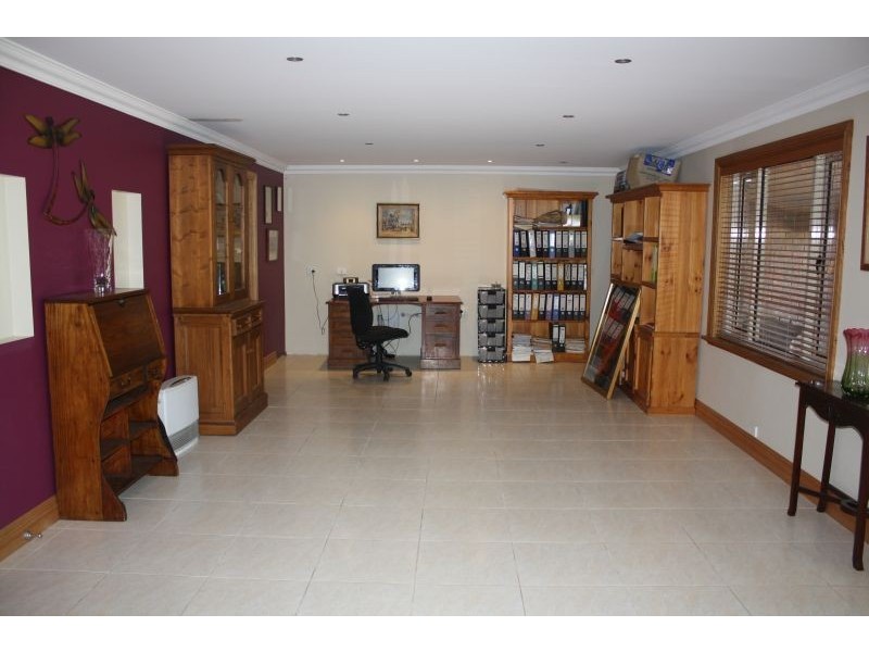 62 TWEDDLE ROAD, Gisborne VIC 3437