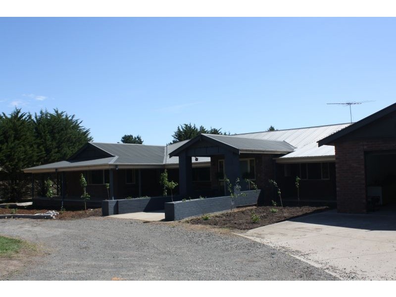 62 TWEDDLE ROAD, Gisborne VIC 3437