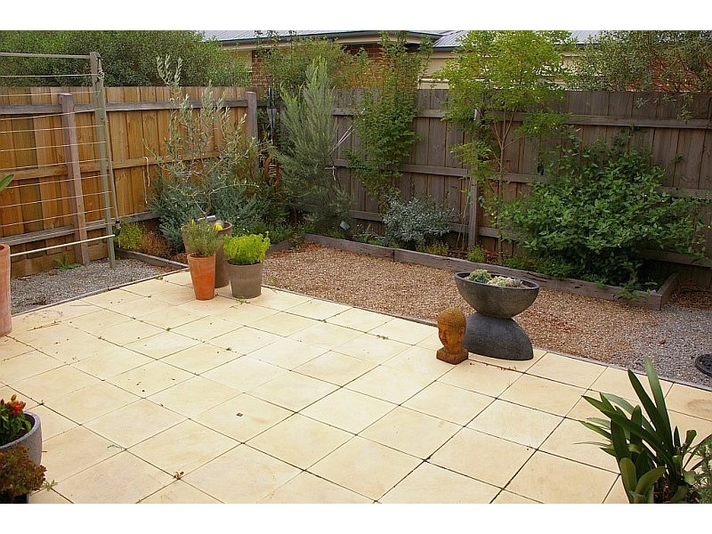 UNIT 5 – 10 RODNEY STREET, Gisborne VIC 3437