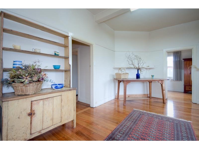 14 MORROW ROAD, Gisborne VIC 3437