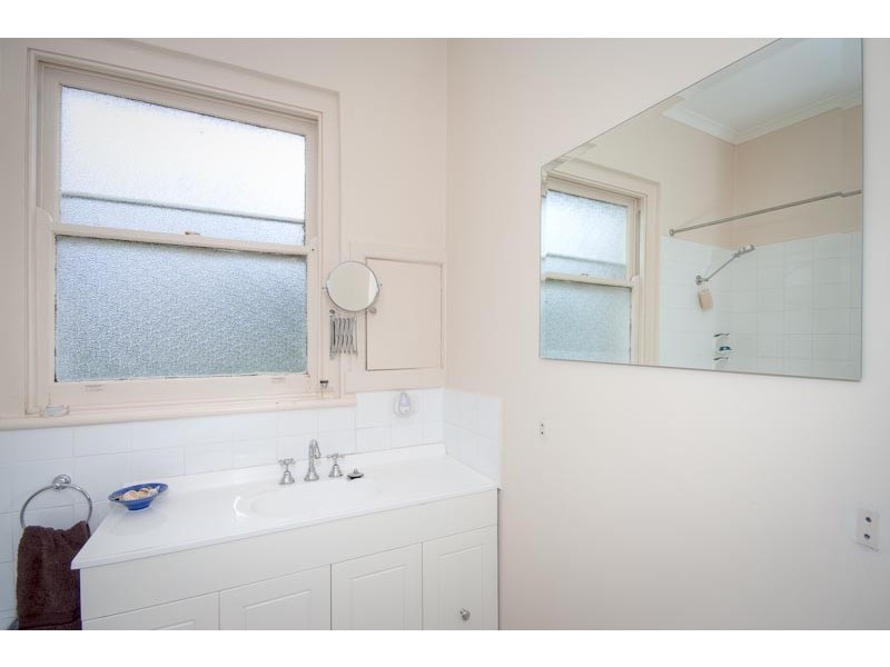 14 MORROW ROAD, Gisborne VIC 3437