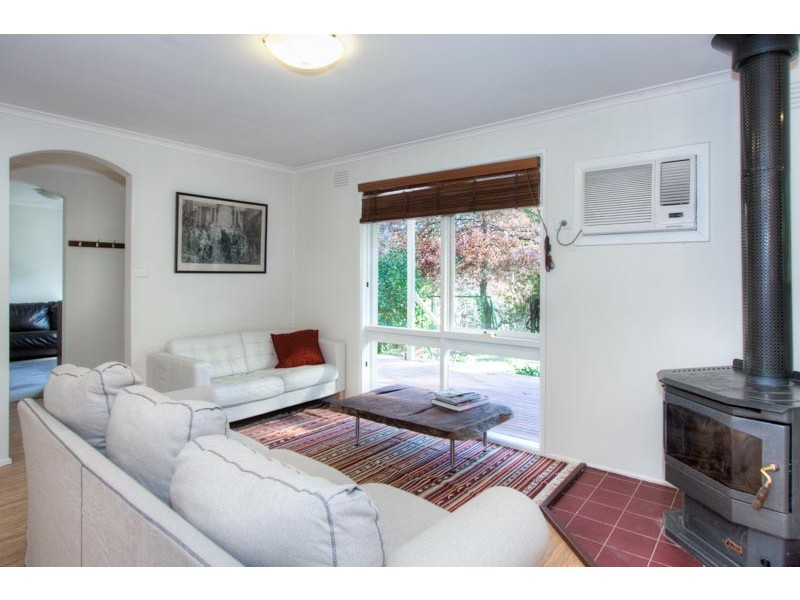 177 Loch Road, Mount Macedon VIC 3441