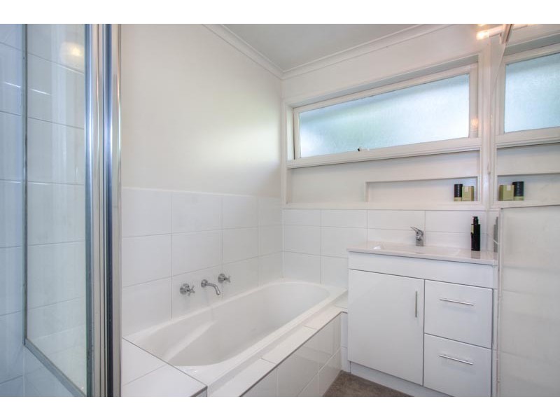 177 Loch Road, Mount Macedon VIC 3441