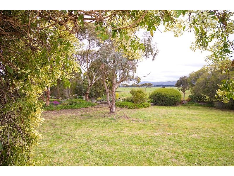 65 PALMERS ROAD *, Sunbury VIC 3429