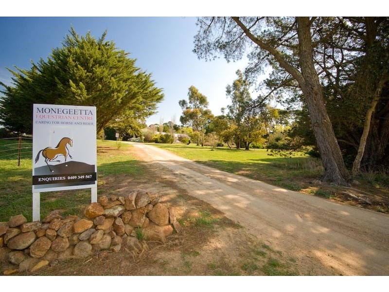 79 BLACK RANGE ROAD*, Romsey VIC 3434