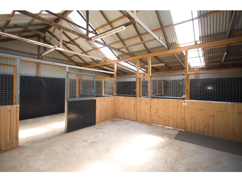 79 BLACK RANGE ROAD*, Romsey VIC 3434