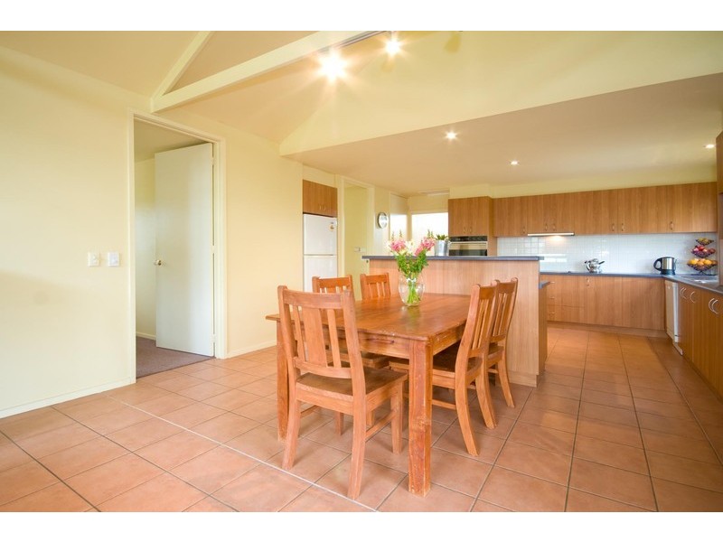 11 Farrell St, New Gisborne VIC 3438