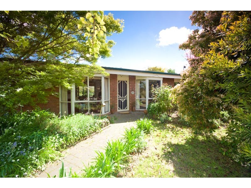 44 Grant Ave, Gisborne VIC 3437