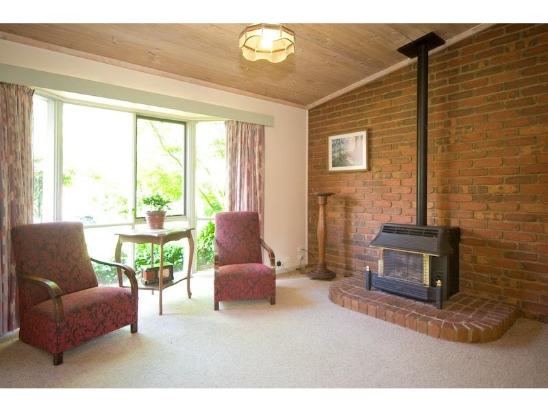 44 Grant Ave, Gisborne VIC 3437