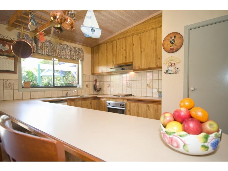 44 Grant Ave, Gisborne VIC 3437