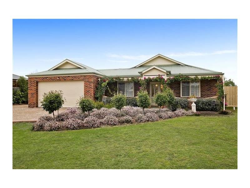48 Chessy Park Drive, New Gisborne VIC 3438