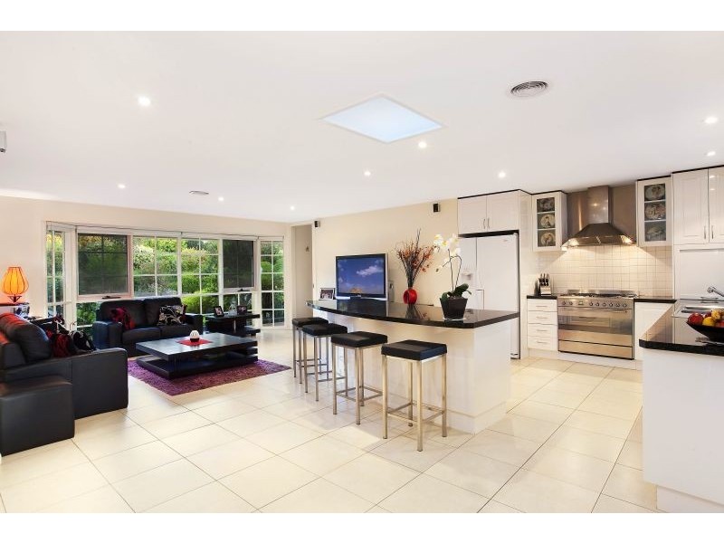 136 TWEDDLE ROAD *, Gisborne South VIC 3437