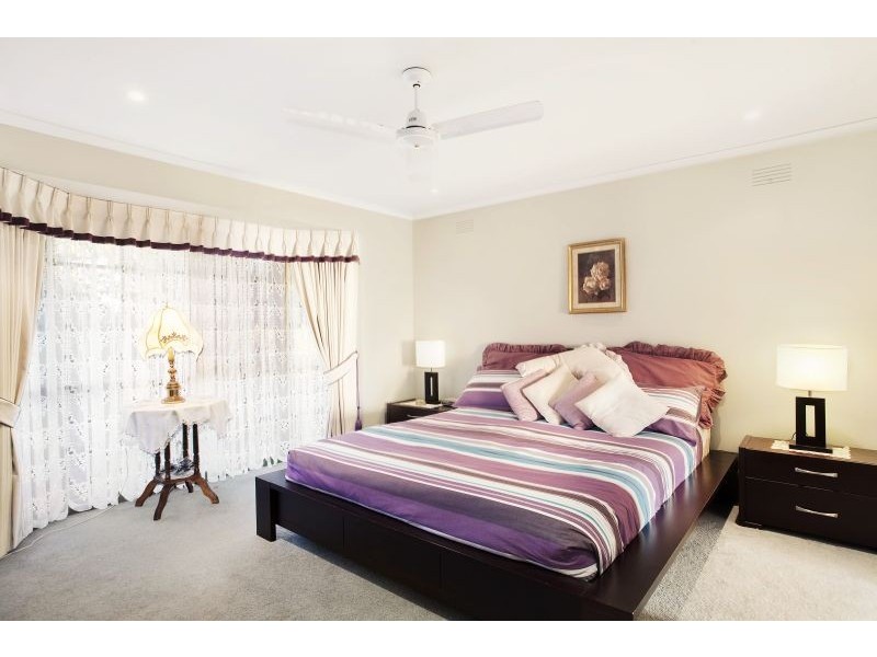 136 TWEDDLE ROAD *, Gisborne South VIC 3437