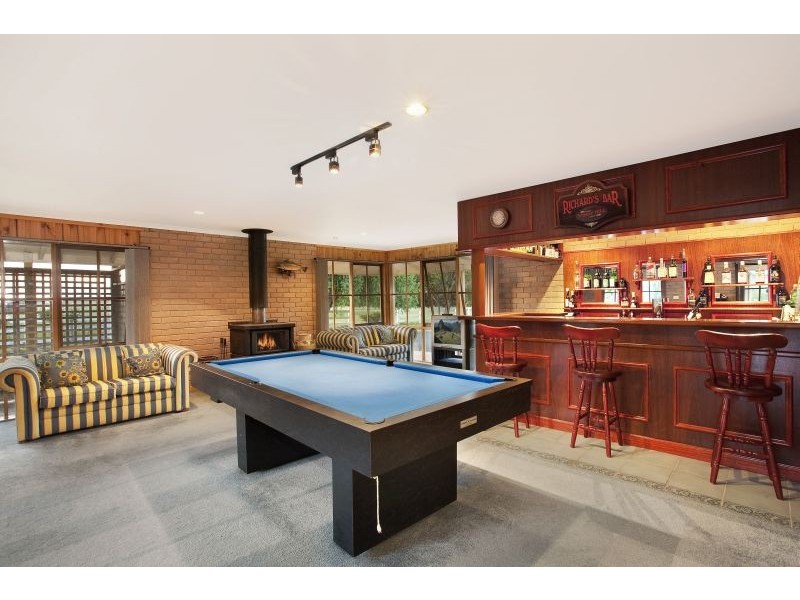 136 TWEDDLE ROAD *, Gisborne South VIC 3437