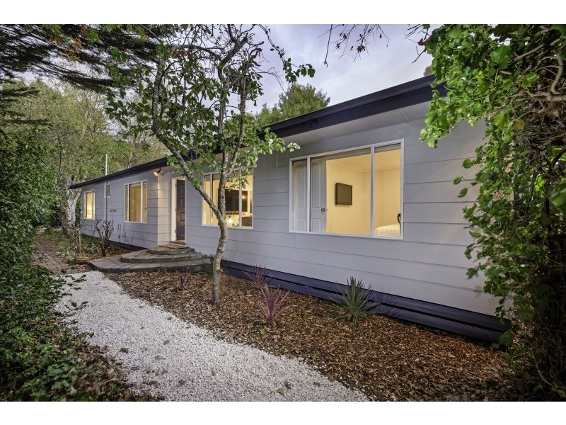 32 Turritable Road, Mount Macedon VIC 3441
