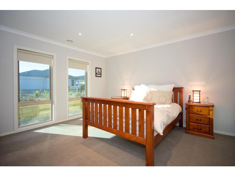 25 Mt. Vista Close*, New Gisborne VIC 3438