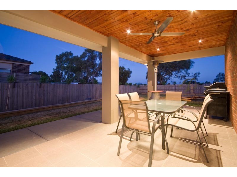 25 Mt. Vista Close*, New Gisborne VIC 3438