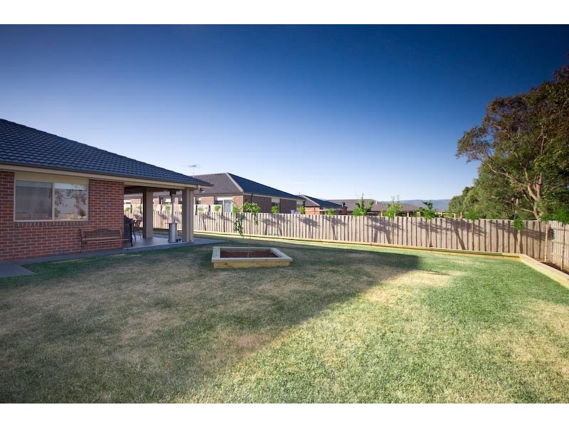 25 Mt. Vista Close*, New Gisborne VIC 3438