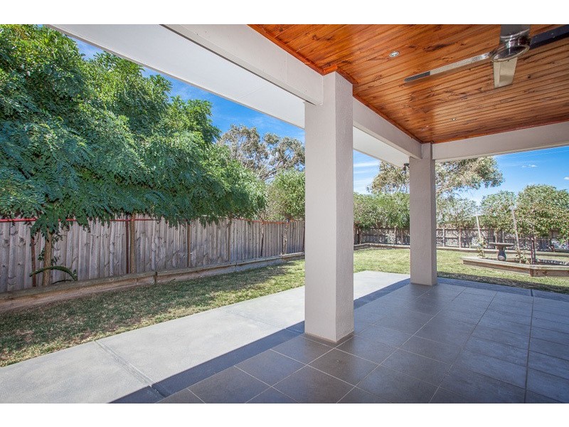 25 Mount Vista Close, New Gisborne VIC 3438