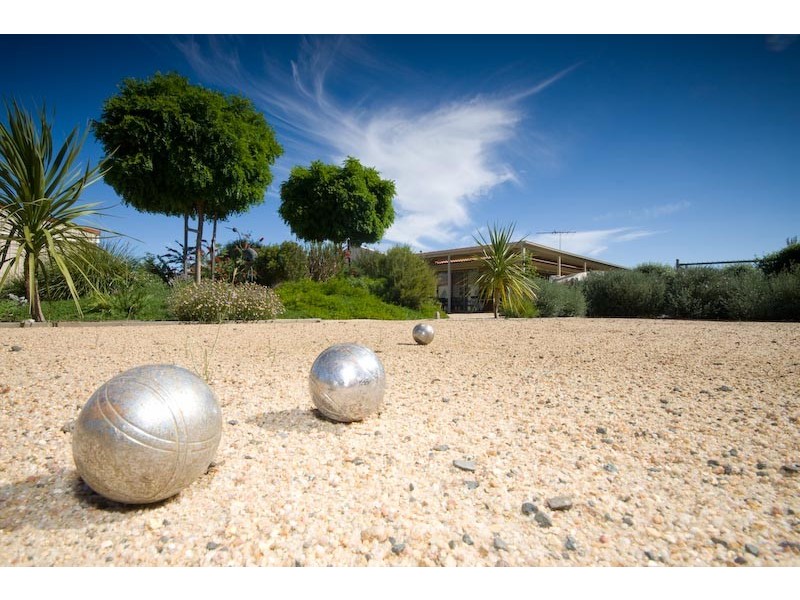 7 Penelope Crt, Gisborne VIC 3437