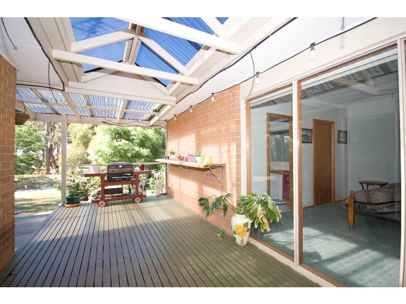 96 Amess Rd, Riddells Creek VIC 3431