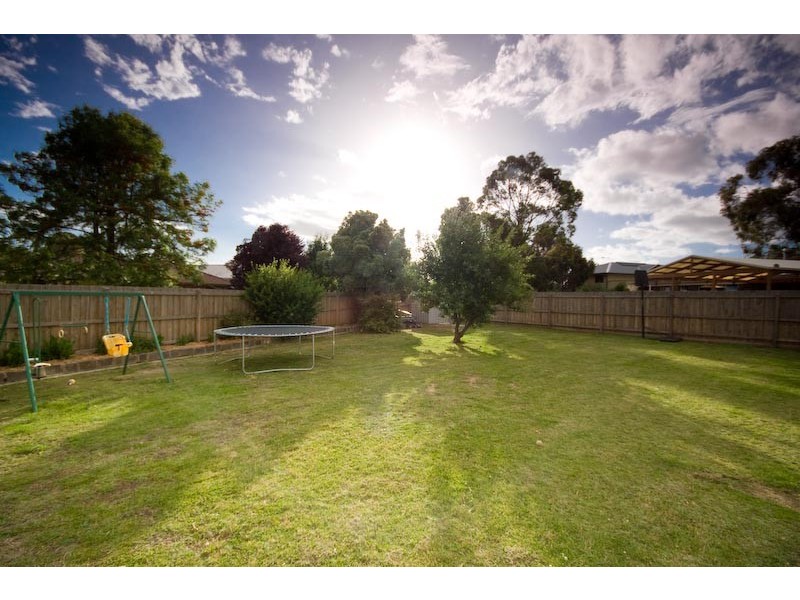 5 CARROLL COURT, Gisborne VIC 3437