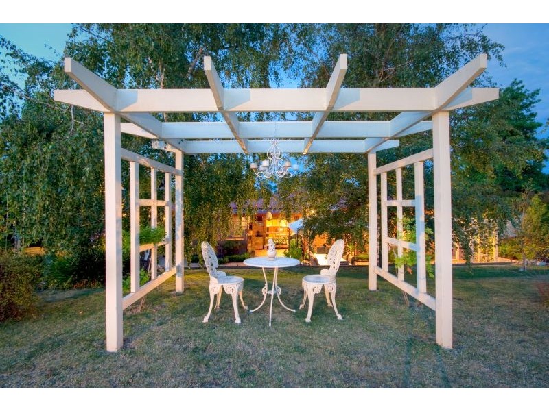 177 WILLOWBANK ROAD, Gisborne VIC 3437