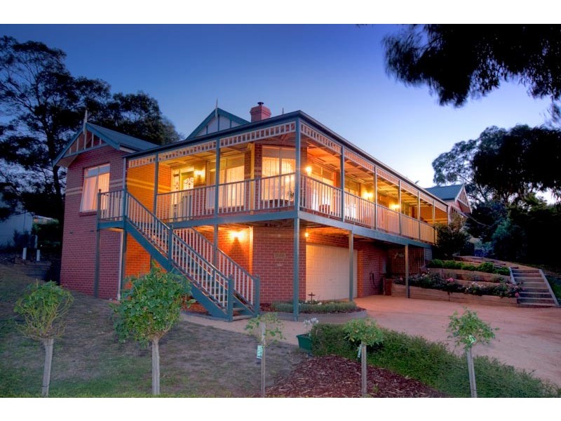 7 WYRALLA CRESCENT, Gisborne VIC 3437