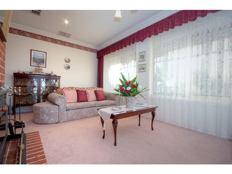 7 WYRALLA CRESCENT, Gisborne VIC 3437