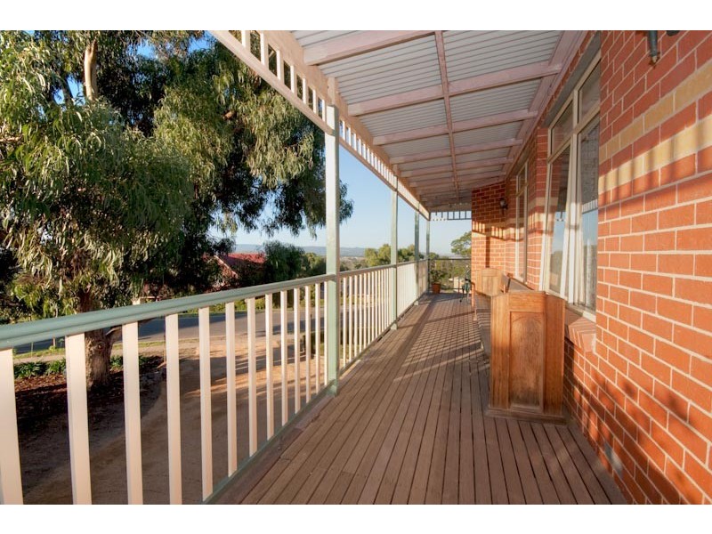 7 WYRALLA CRESCENT, Gisborne VIC 3437