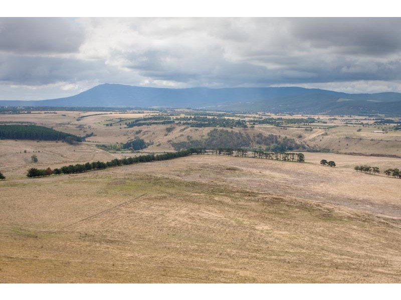 300  Dalrymple Rd, Gisborne South VIC 3437