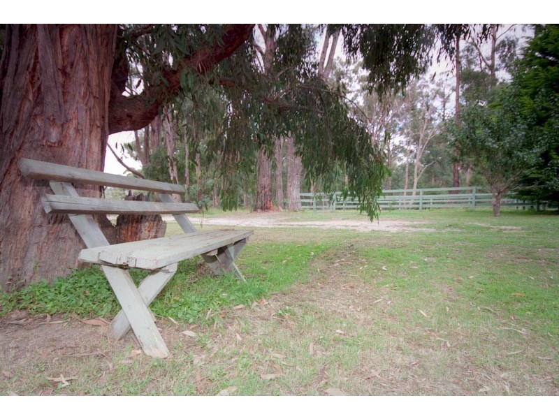 65 COFFEYS RD*, Gisborne VIC 3437