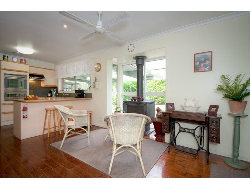 65 COFFEYS RD*, Gisborne VIC 3437