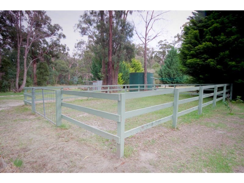 65 COFFEYS RD*, Gisborne VIC 3437