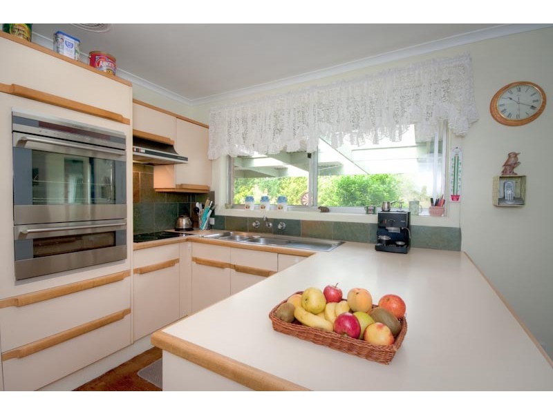 65 Coffeys Rd, Bullengarook VIC 3437