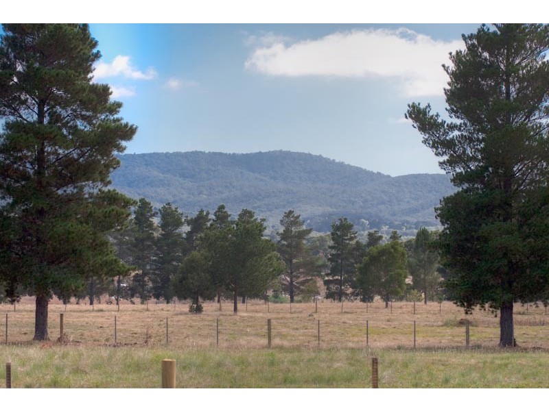 195 Campbells Rd, Riddells Creek VIC 3431