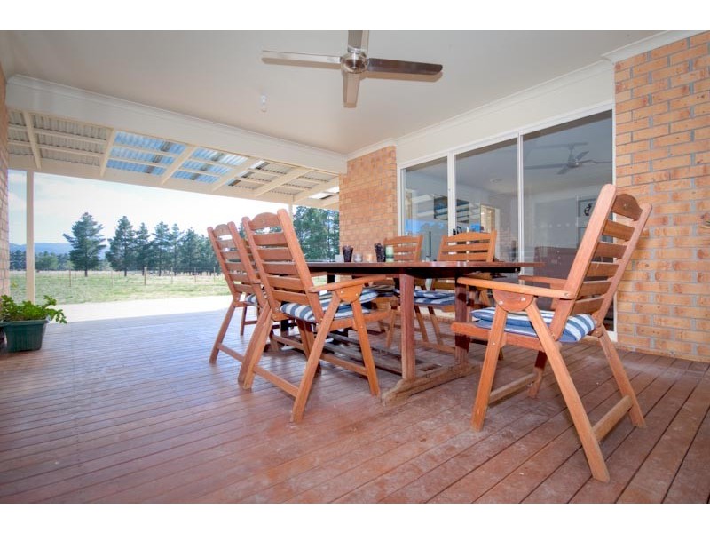 195 Campbells Rd, Riddells Creek VIC 3431