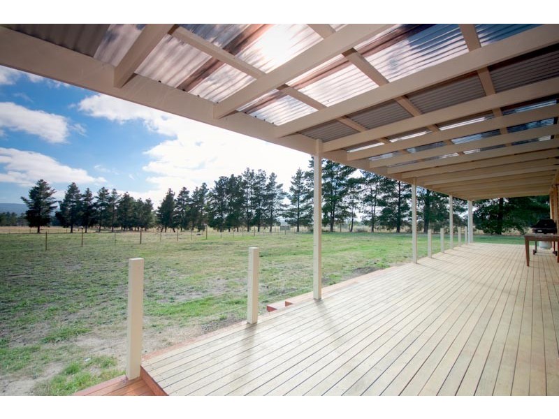 195 Campbells Rd, Riddells Creek VIC 3431