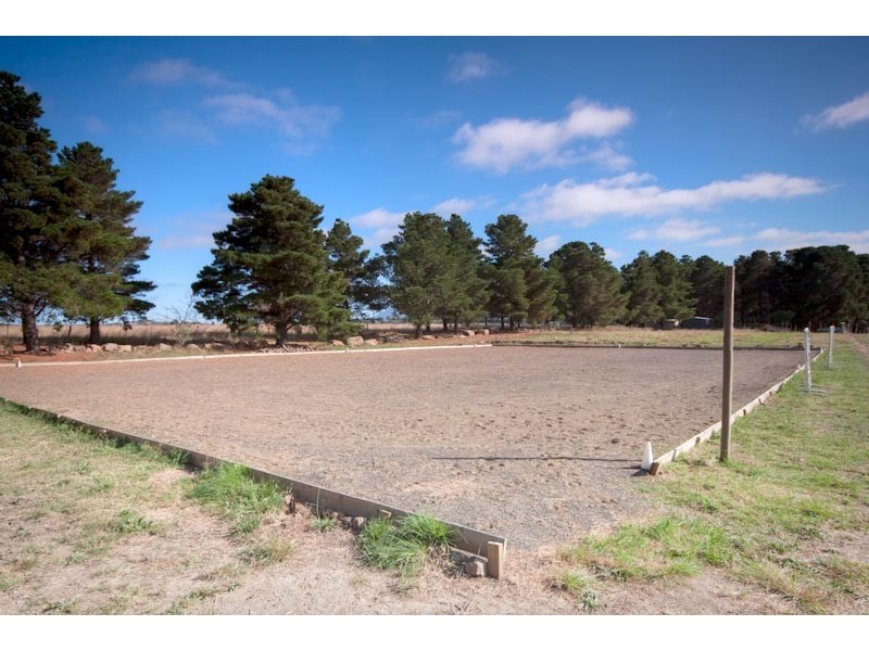 195 Campbells Rd, Riddells Creek VIC 3431