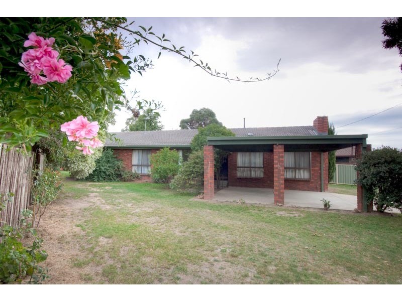 4 Keily Rd, Gisborne VIC 3437