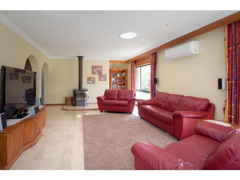 60 Cabbage Tree Lane, Gisborne VIC 3437